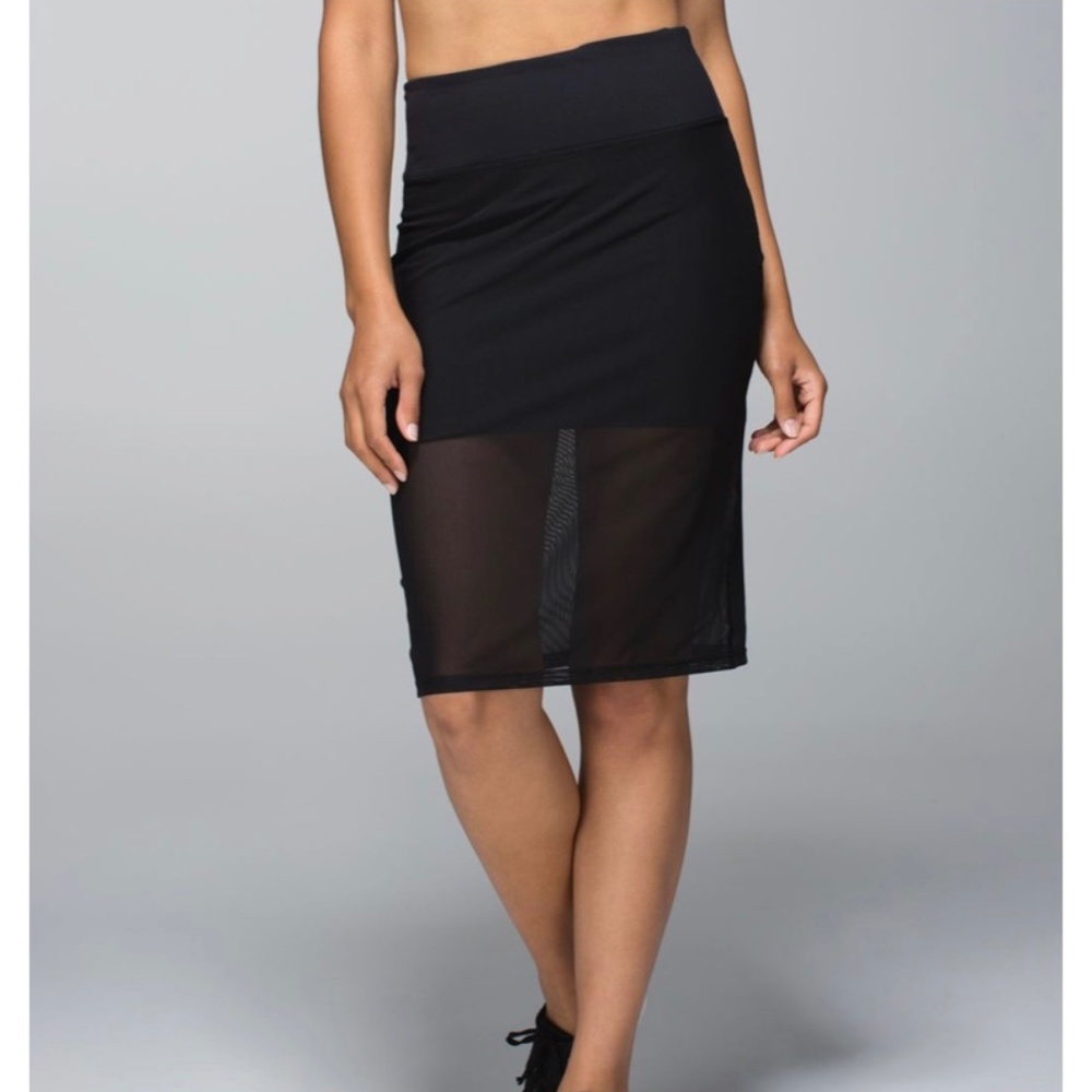 Lululemon Meesh Skirt